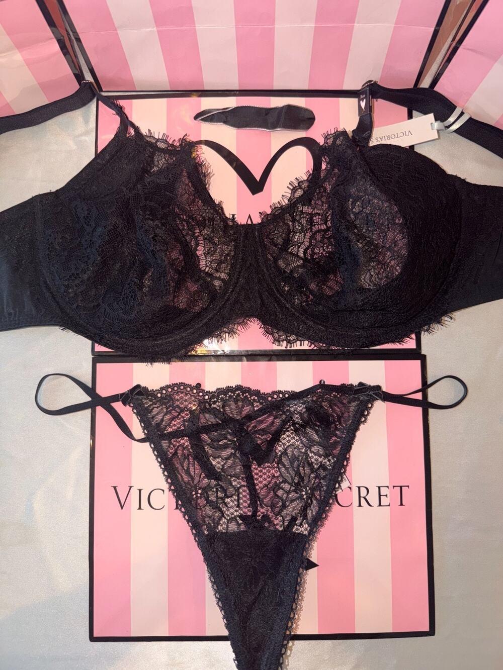Victoria's Secret Unlined Bra Dream Angels 38DDD XL Thong Black